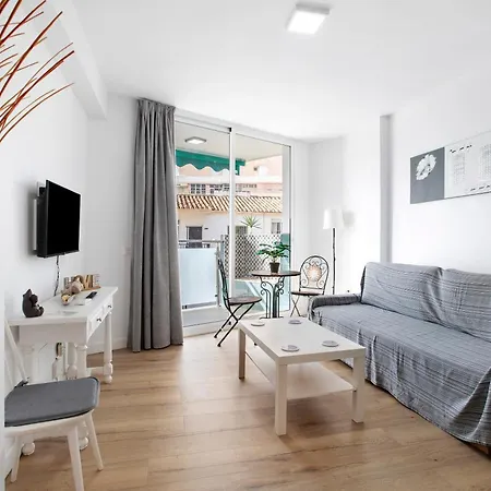 Apartament Piso En Carihuela Torremolinos