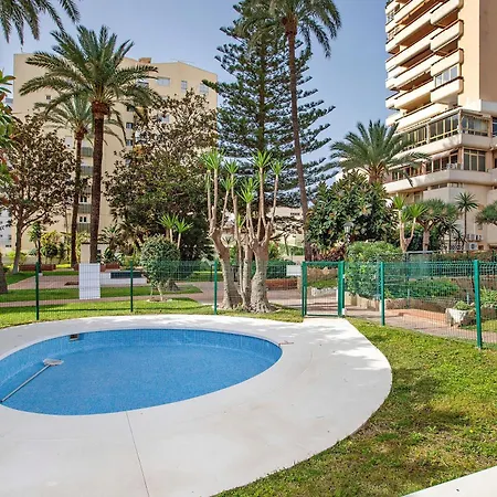 Piso En Carihuela Apartamento *